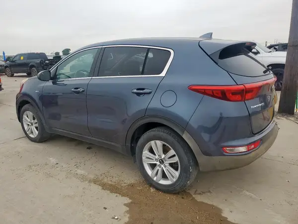 KNDPMCAC5J7339665 2018 KIA SPORTAGE - Image 2