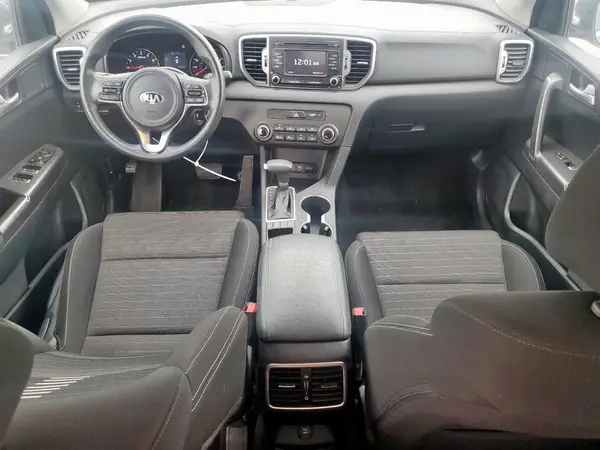 KNDPMCAC5J7339665 2018 KIA SPORTAGE - Image 8
