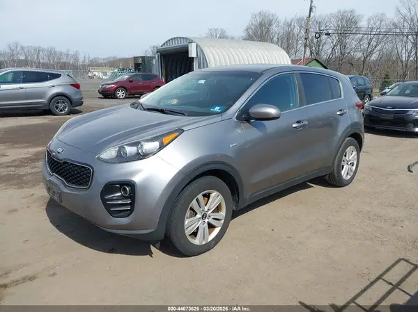 KNDPMCAC5J7347927 2018 KIA SPORTAGE - Image 2