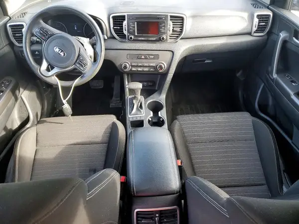 KNDPMCAC5J7361908 2018 KIA SPORTAGE - Image 8