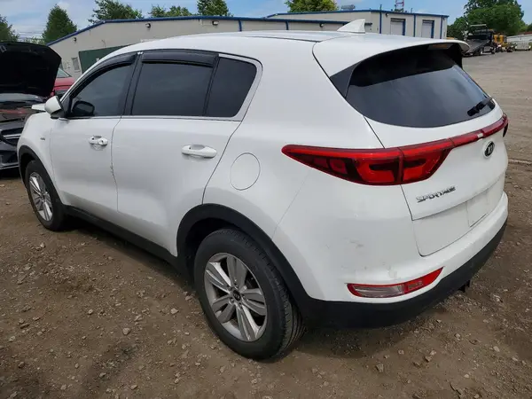 KNDPMCAC5J7372388 2018 KIA SPORTAGE - Image 2