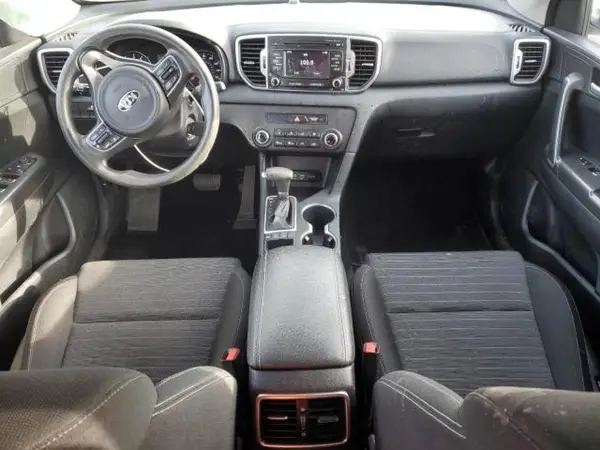 KNDPMCAC5J7373931 2018 KIA SPORTAGE - Image 8