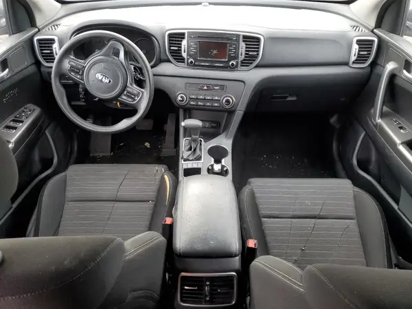 KNDPMCAC5J7395864 2018 KIA SPORTAGE - Image 8