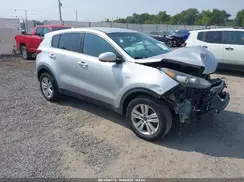 KNDPMCAC5J7396416 2018 KIA SPORTAGE