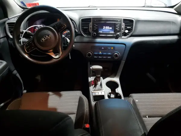 KNDPMCAC5J7406880 2018 KIA SPORTAGE - Image 8