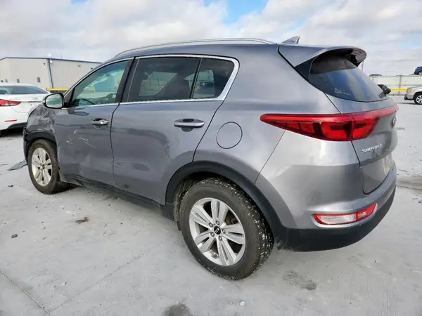 KNDPMCAC5J7410203 2018 KIA SPORTAGE - Image 2