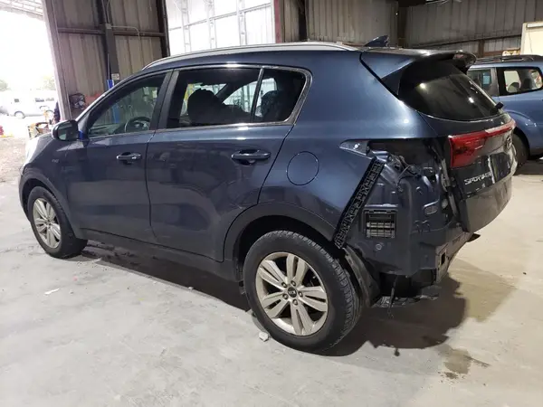 KNDPMCAC5J7415806 2018 KIA SPORTAGE - Image 2