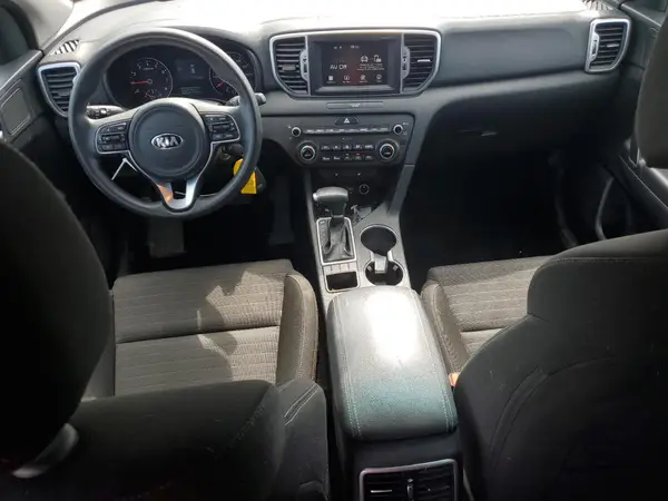 KNDPMCAC5J7417782 2018 KIA SPORTAGE - Image 8