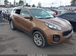 KNDPMCAC5J7419709 2018 KIA SPORTAGE