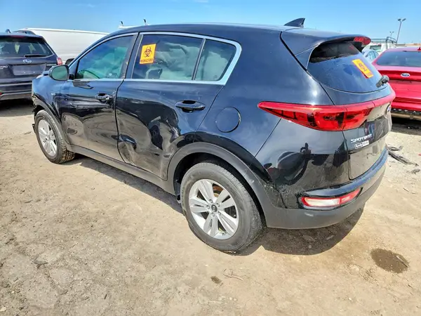 KNDPMCAC5J7422321 2018 KIA SPORTAGE - Image 2