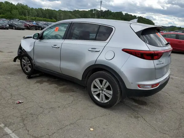 KNDPMCAC5J7423274 2018 KIA SPORTAGE - Image 2