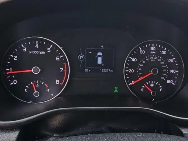 KNDPMCAC5J7435926 2018 KIA SPORTAGE - Image 8