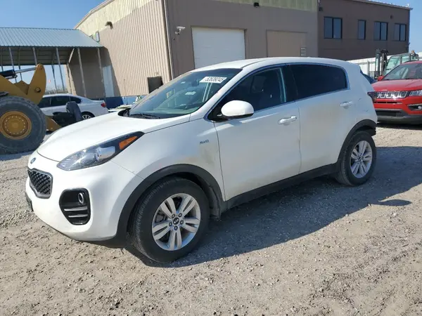 KNDPMCAC5J7444285 2018 KIA SPORTAGE - Image 1