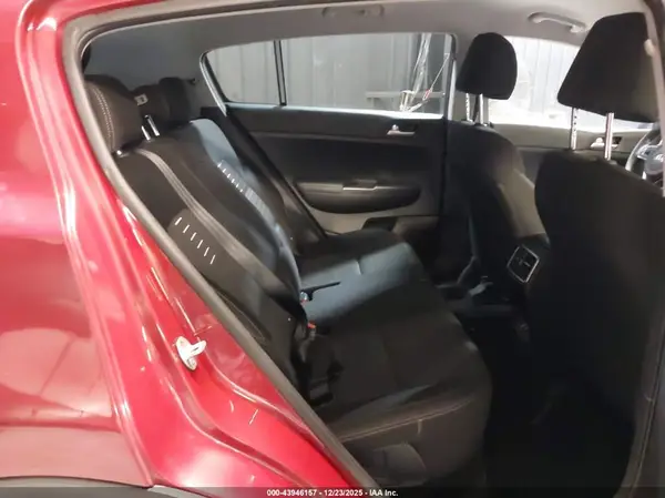 KNDPMCAC5J7446747 2018 KIA SPORTAGE - Image 8