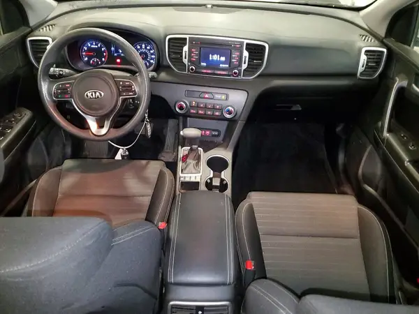 KNDPMCAC5J7450863 2018 KIA SPORTAGE - Image 8