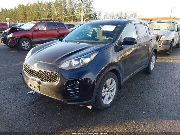 KNDPMCAC5J7462754 2018 KIA SPORTAGE - Image 2