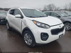 KNDPMCAC5J7464570 2018 KIA SPORTAGE