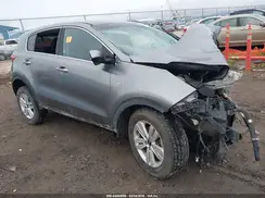 KNDPMCAC5J7466870 2018 KIA SPORTAGE