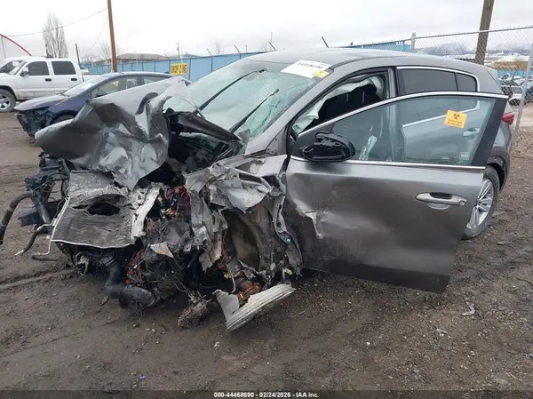 KNDPMCAC5J7466870 2018 KIA SPORTAGE - Image 2