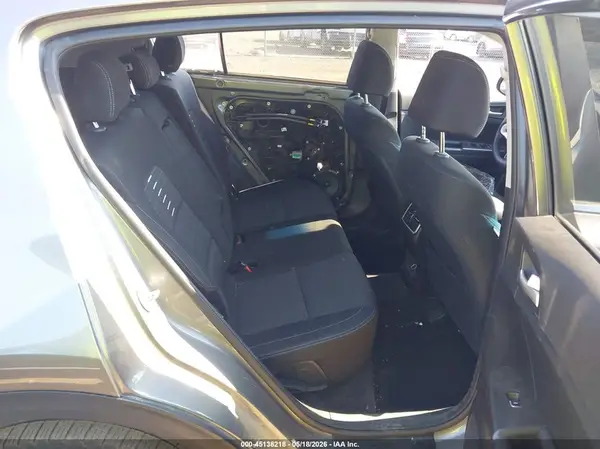 KNDPMCAC5J7476590 2018 KIA SPORTAGE - Image 8