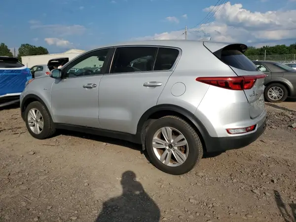 KNDPMCAC5J7484267 2018 KIA SPORTAGE - Image 2