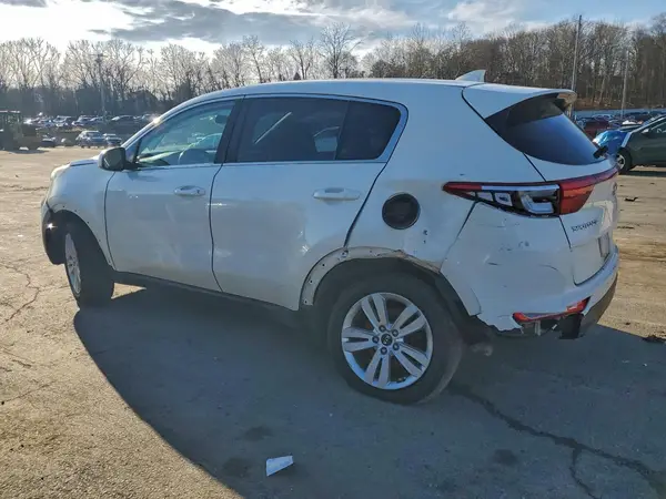 KNDPMCAC5J7489128 2018 KIA SPORTAGE - Image 2