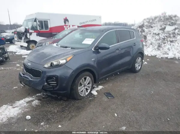 KNDPMCAC5K7493388 2019 KIA SPORTAGE - Image 2