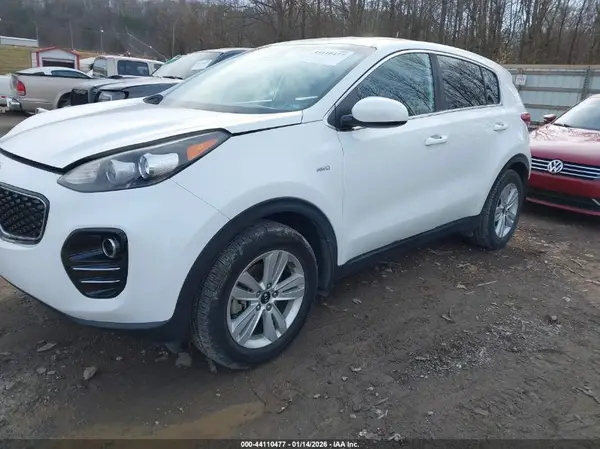 KNDPMCAC5K7498445 2019 KIA SPORTAGE - Image 2