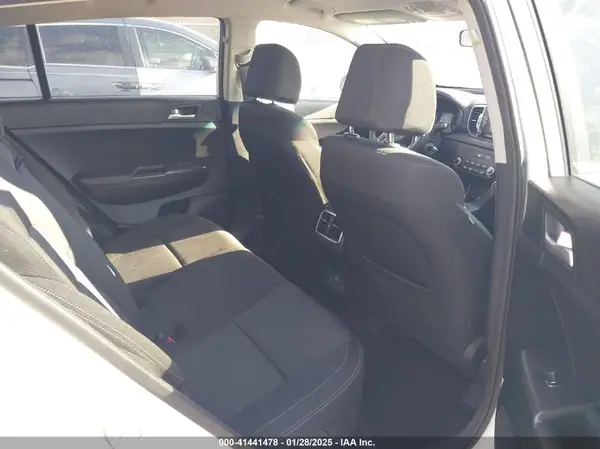 KNDPMCAC5K7502025 2019 KIA SPORTAGE - Image 8
