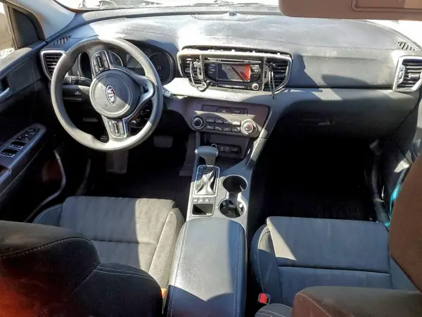 KNDPMCAC5K7550270 2019 KIA SPORTAGE - Image 8