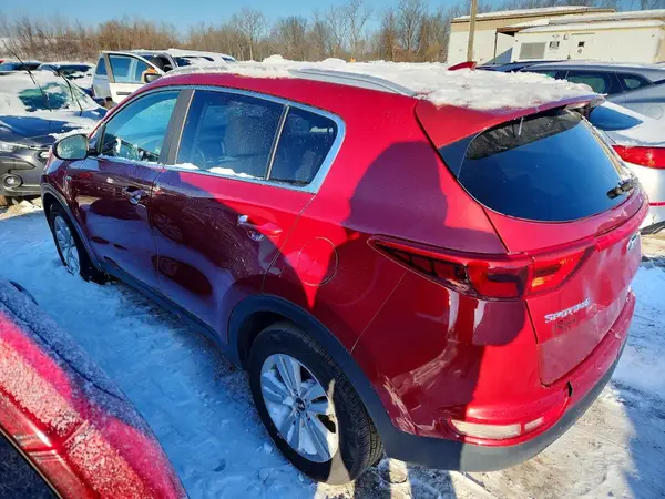 KNDPMCAC5K7550429 2019 KIA SPORTAGE - Image 2