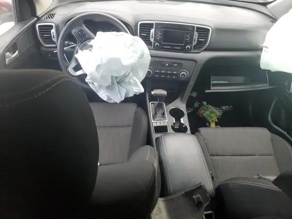KNDPMCAC5K7551984 2019 KIA SPORTAGE - Image 8