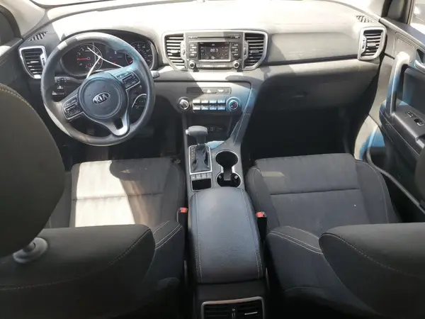 KNDPMCAC5K7574200 2019 KIA SPORTAGE - Image 8