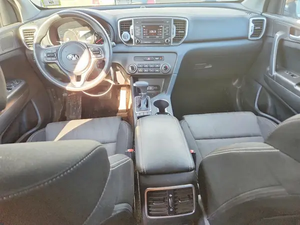 KNDPMCAC5K7588002 2019 KIA SPORTAGE - Image 8
