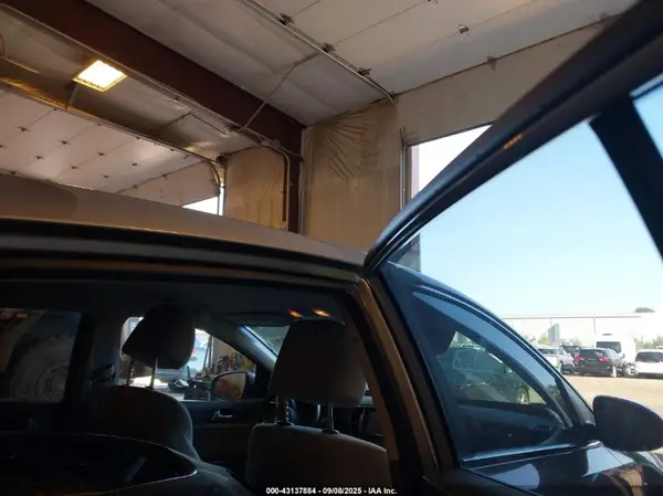 KNDPMCAC5K7598285 2019 KIA SPORTAGE - Image 8