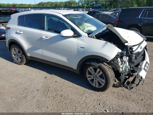 KNDPMCAC5K7608992 2019 KIA SPORTAGE - Image 1