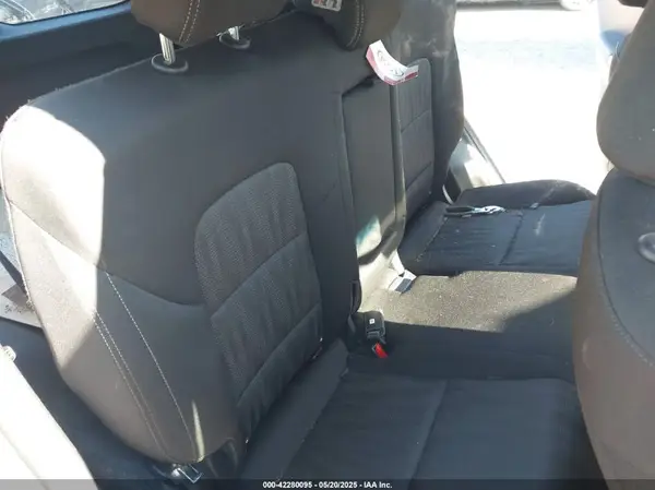 KNDPMCAC5K7608992 2019 KIA SPORTAGE - Image 8