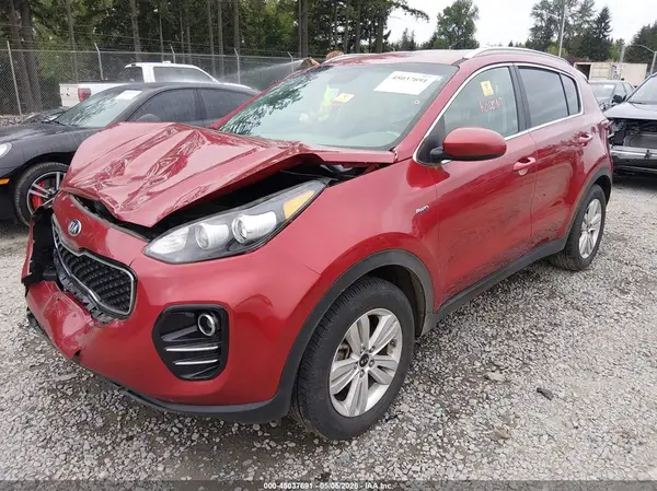 KNDPMCAC5K7612797 2019 KIA SPORTAGE - Image 2