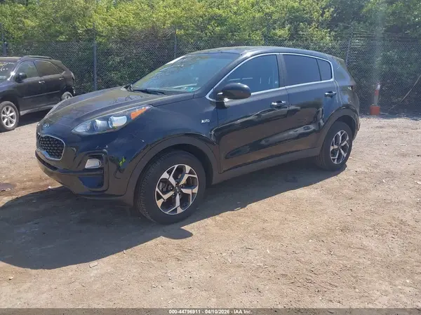KNDPMCAC5L7665694 2020 KIA SPORTAGE - Image 2