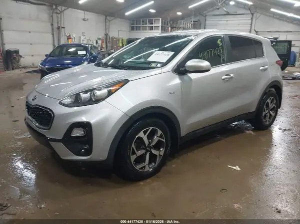 KNDPMCAC5L7674380 2020 KIA SPORTAGE - Image 2