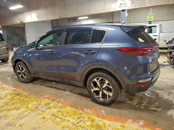 KNDPMCAC5M7868795 2021 KIA SPORTAGE - Image 2
