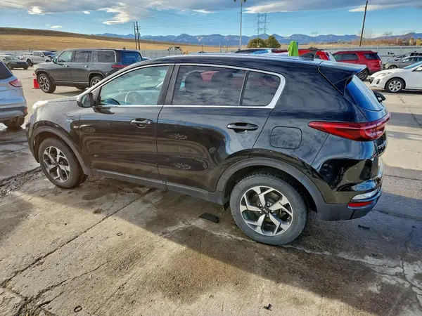 KNDPMCAC5M7877884 2021 KIA SPORTAGE - Image 2