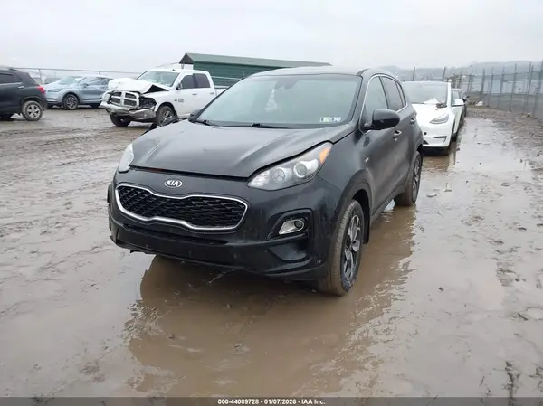 KNDPMCAC5M7884088 2021 KIA SPORTAGE - Image 2