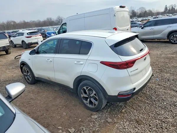 KNDPMCAC5M7891588 2021 KIA SPORTAGE - Image 2