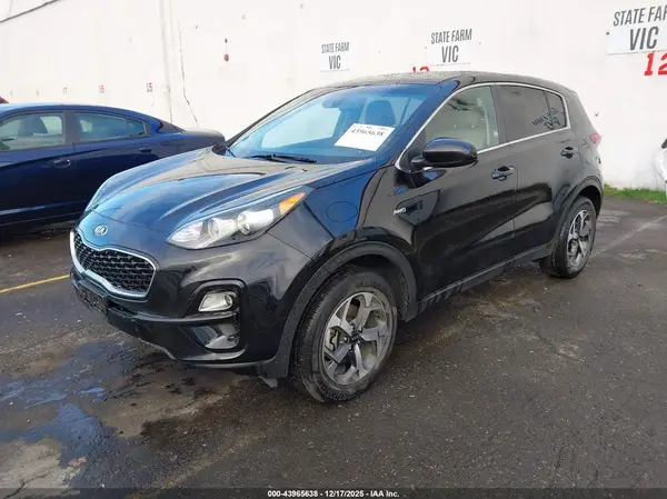 KNDPMCAC5M7897035 2021 KIA SPORTAGE - Image 2