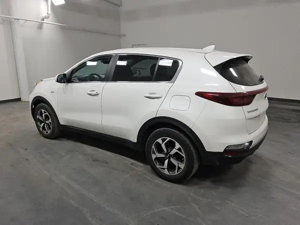 KNDPMCAC5M7906929 2021 KIA SPORTAGE - Image 2