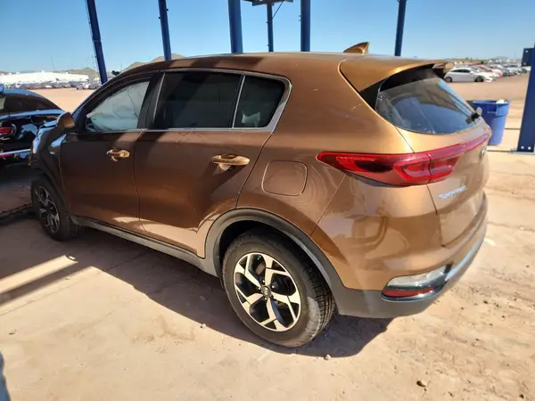 KNDPMCAC5M7911757 2021 KIA SPORTAGE - Image 2