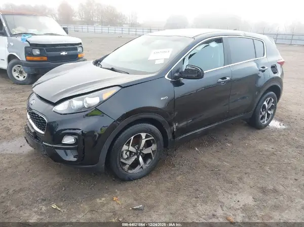 KNDPMCAC5M7913346 2021 KIA SPORTAGE - Image 2