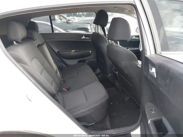 KNDPMCAC5M7942183 2021 KIA SPORTAGE - Image 8