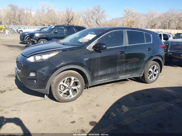 KNDPMCAC5M7942846 2021 KIA SPORTAGE - Image 2